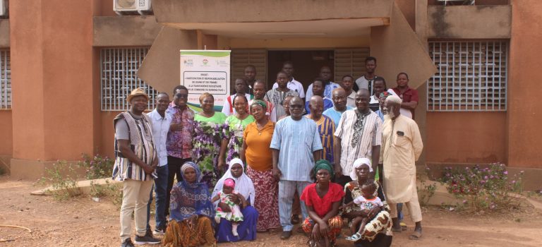 Transparence budgétaire : un club de veille citoyenne pour un Thyou émergeant et prospère